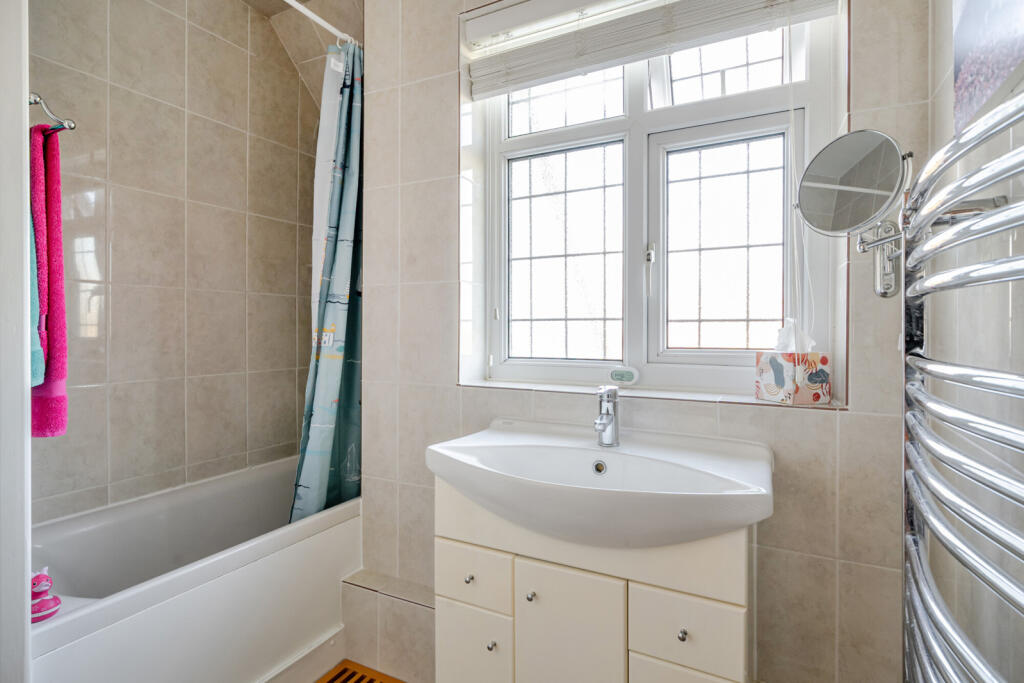 Additional property image - Greenway Gardens, Croydon