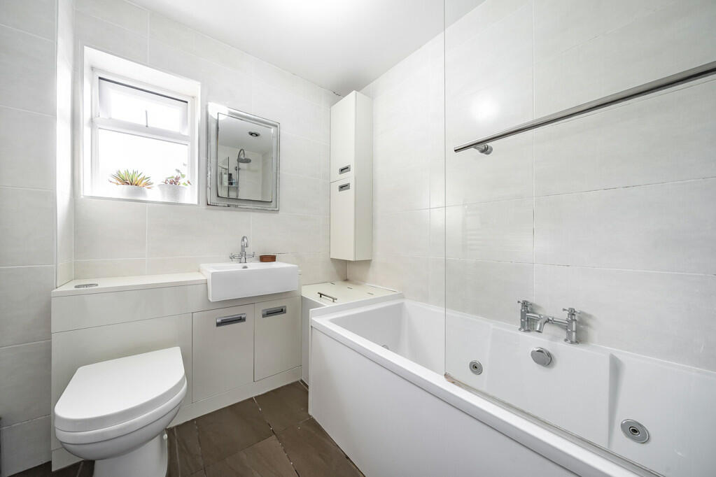 Additional property image - Saddlers Park, Eynsford, Dartford