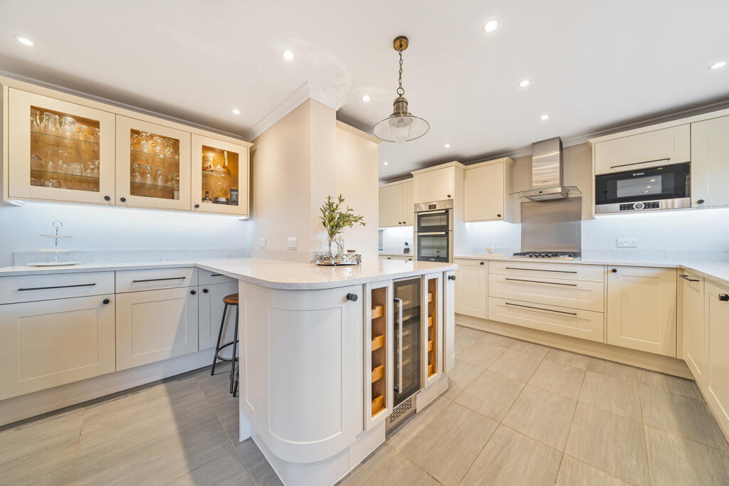 Additional property image - Hillside, Farningham, Dartford