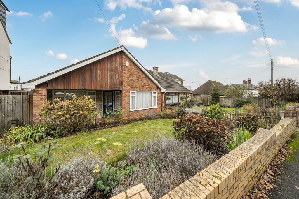 Main image of property: Top Dartford Road, Hextable, Swanley