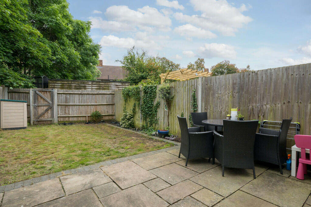 Additional property image - Cottage Field Close, Sidcup