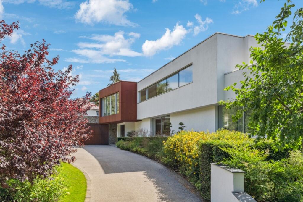 Main image of property: Common Lane, Radlett, WD7