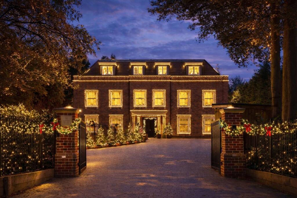 Main image of property: Ledborough Lane, Beaconsfield, HP9