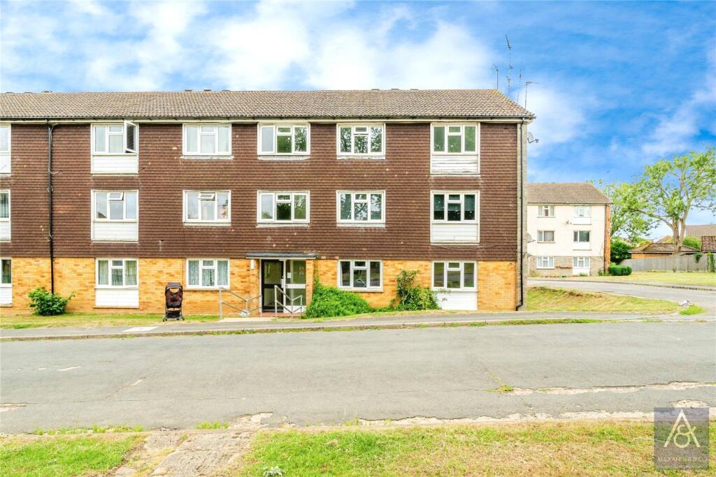 Main image of property: Pightle Crescent, Buckingham, Buckinghamshire, MK18