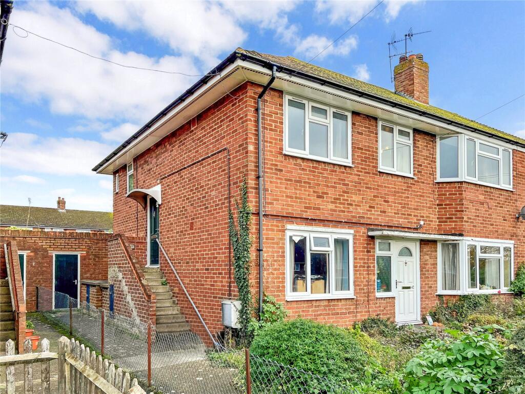 Main image of property: Beaumont Crescent, Brackley, NN13