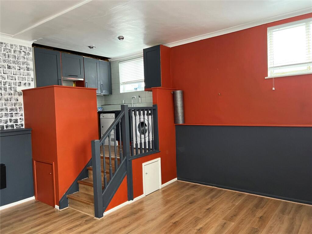 Main image of property: Draymans Walk, Brackley, NN13