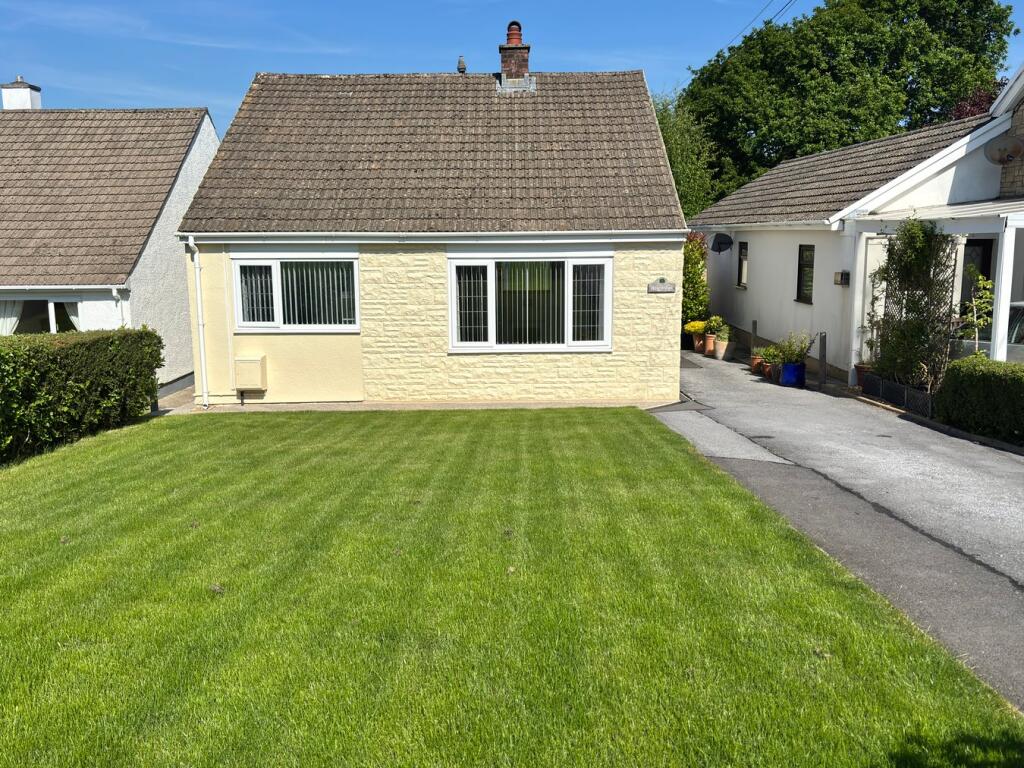Main image of property: Heol Nantyglasdwr, Cwmffrwd, Carmarthen, SA31