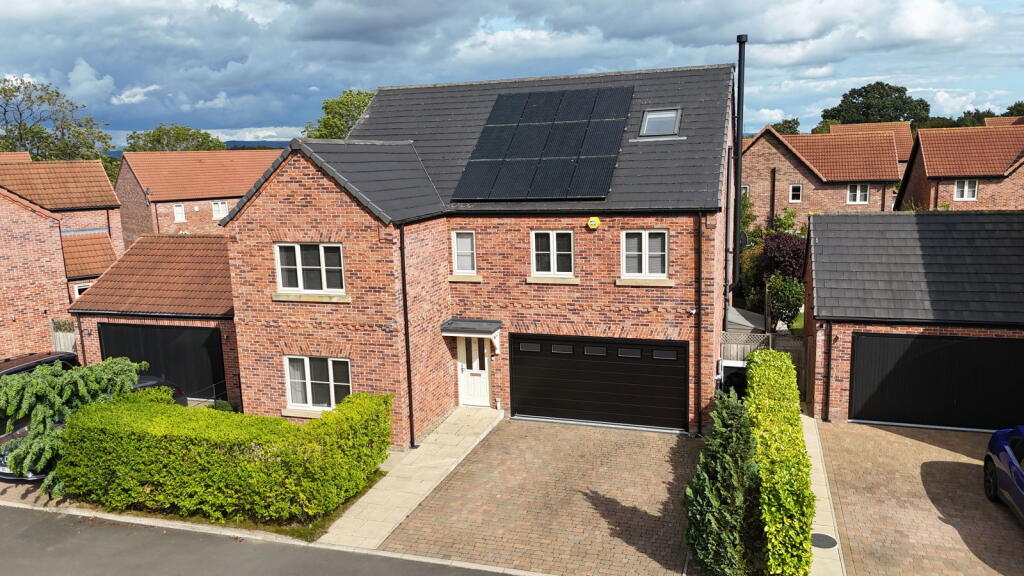 Main image of property: Farefield Close, Dalton, Thirsk, YO7 3FD