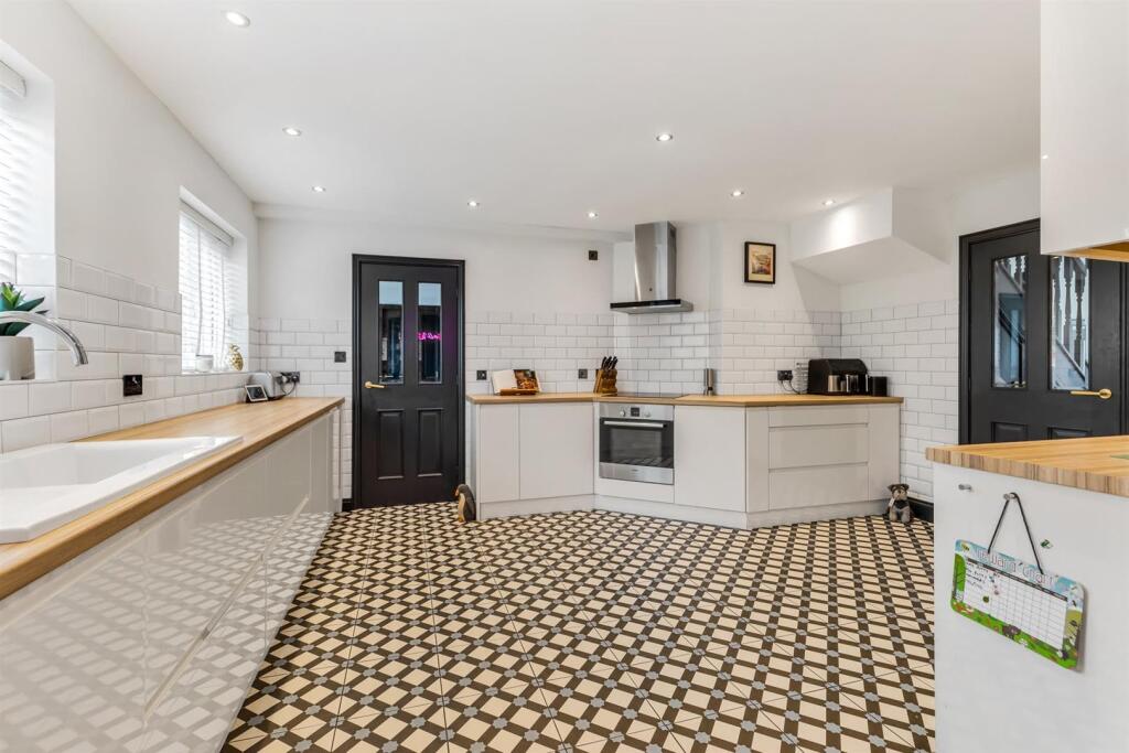 Main image of property: Church Road, Kirkby Mallory, Leicester