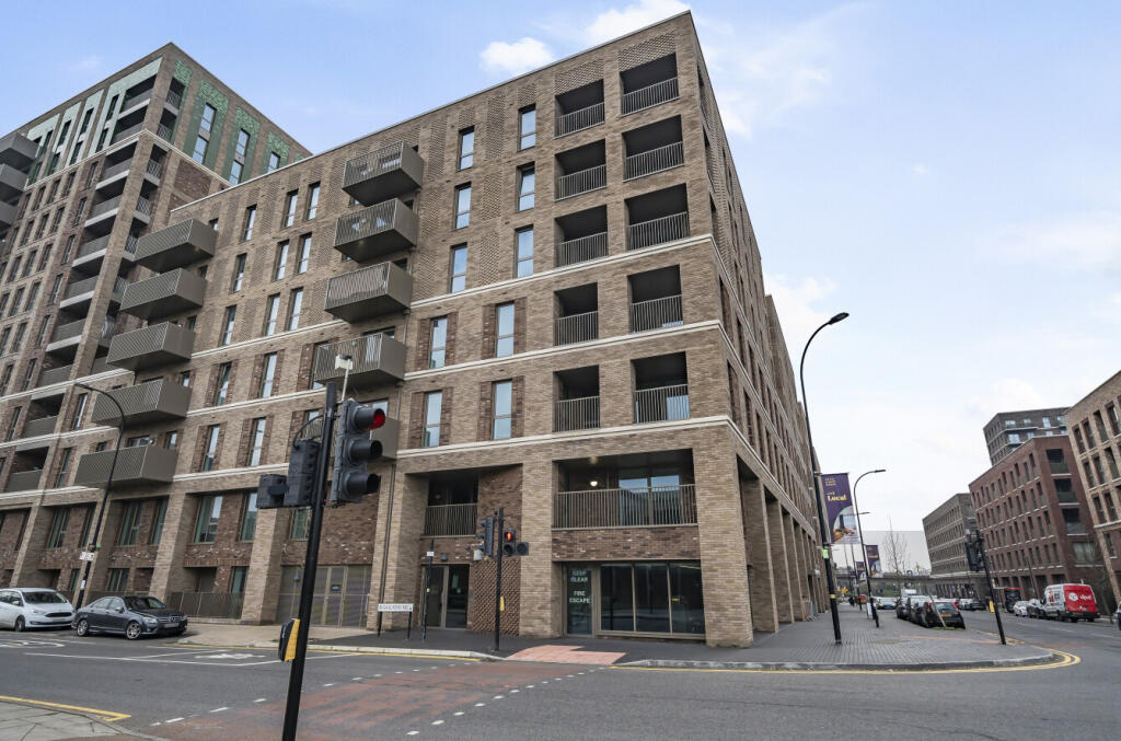 Main image of property: 2 bed, 9th floor, Adur, Refinery House in Anchors Point