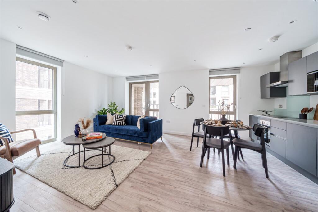 Main image of property: 2 bed, 3rd floor, Tyne, Refinery House in Anchors Point