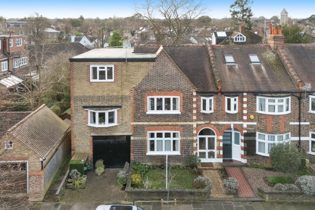 Main image of property: Observatory Road, London, SW14