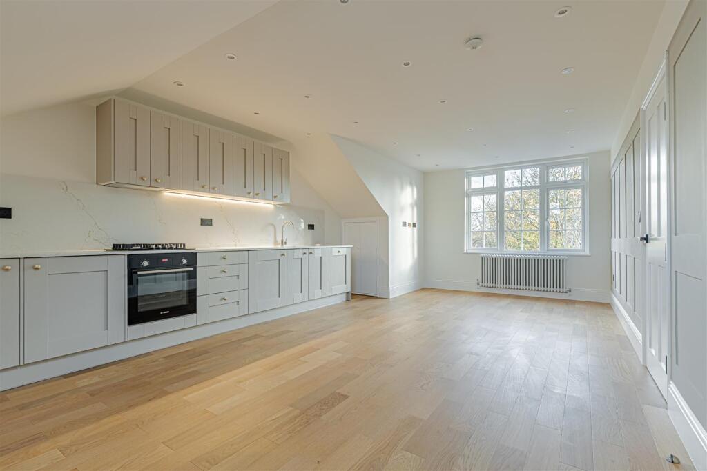 Main image of property: Lordship Park, London