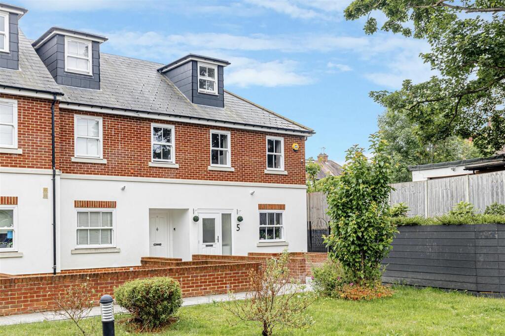Main image of property: Accommodation Road, Barnet