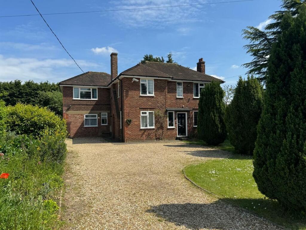 Main image of property: Moor Lane, Roughton, Woodhall Spa