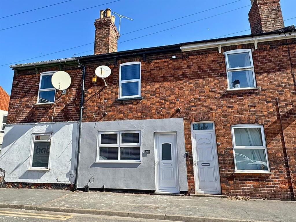 Main image of property: Chelmsford Street, Lincoln