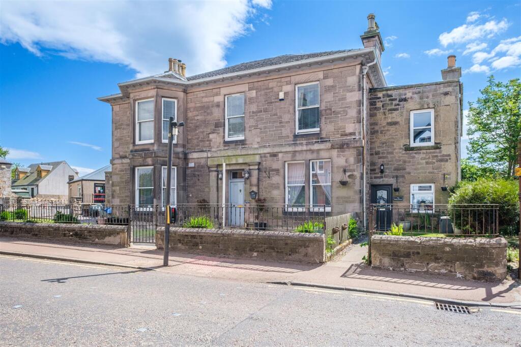 Main image of property: The Auld Bank, Main Street, Carnwath