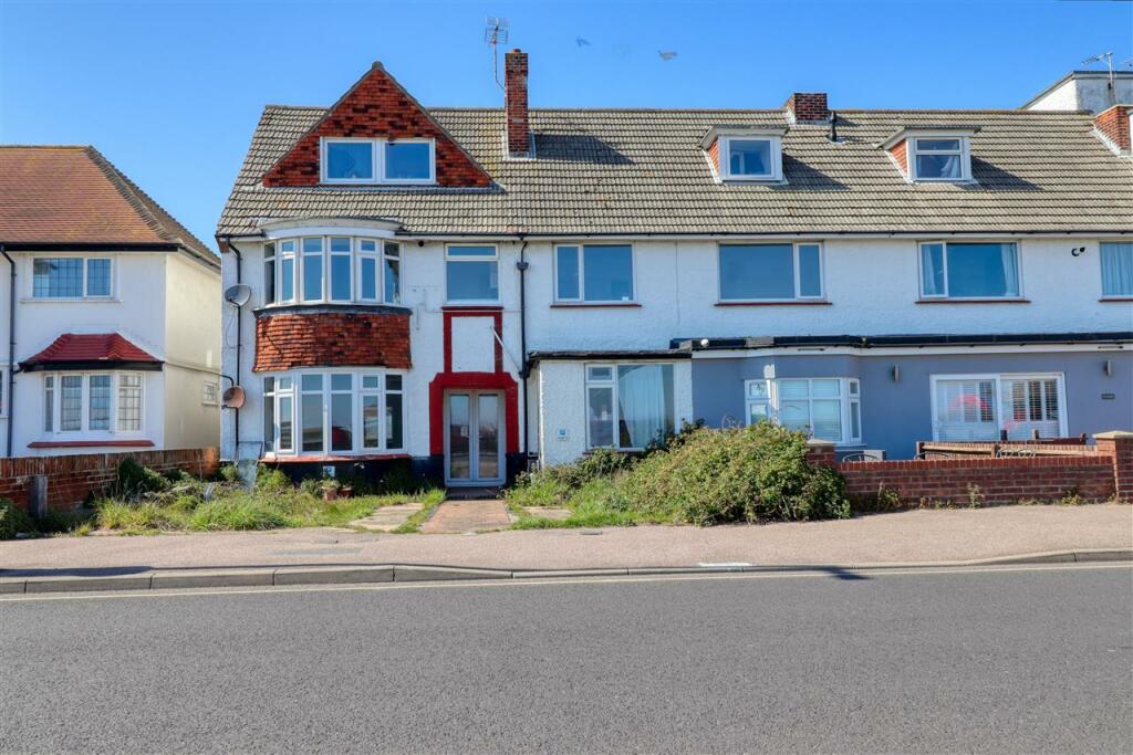 Main image of property: Homelea, Princes Esplanade, Walton on the Naze