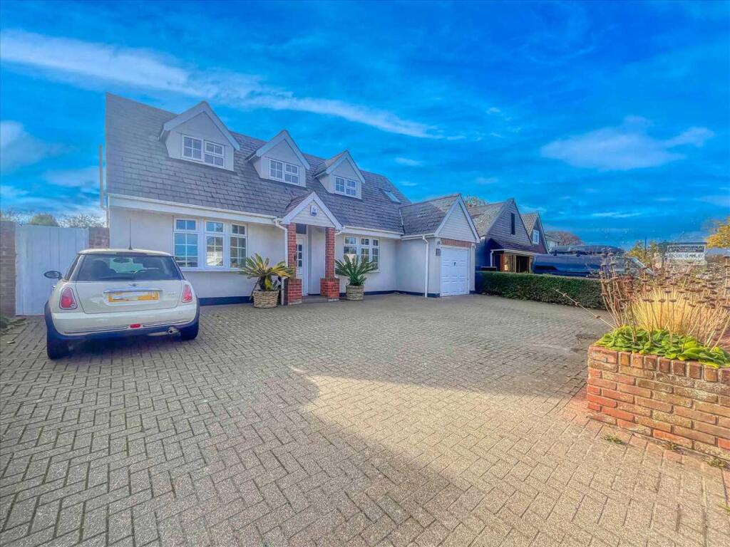 Main image of property: The Street, Kirby Le Soken, Kirby le soken
