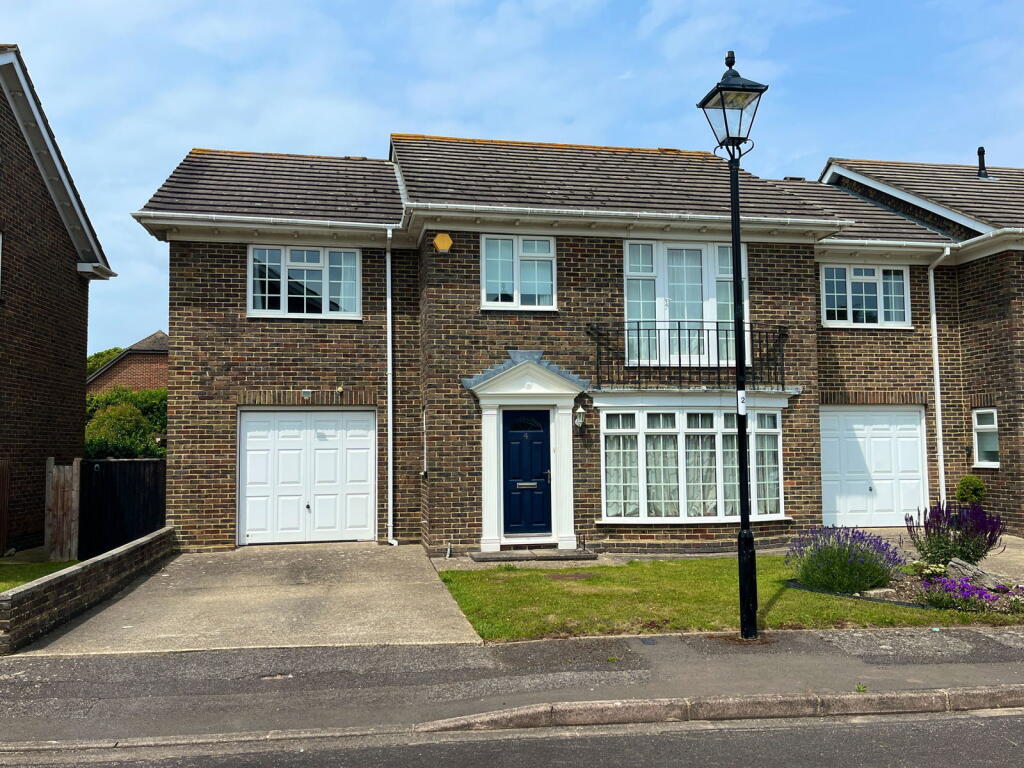 Main image of property: Bramley Gardens, Alverstoke, Gosport PO12 2DW