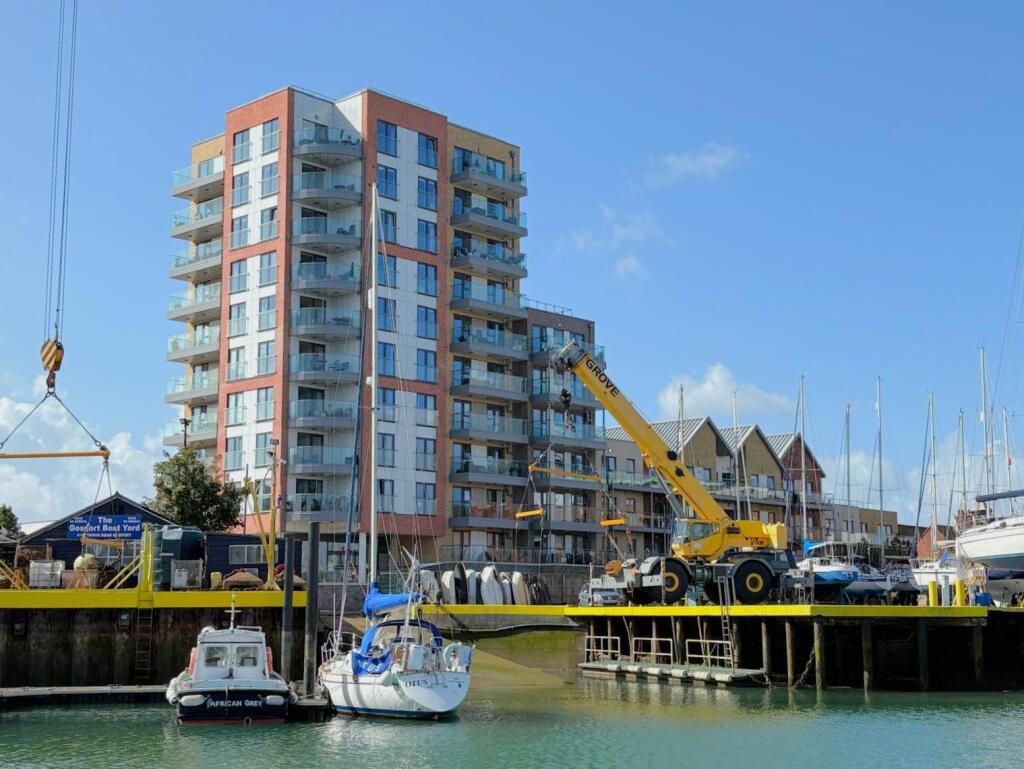 Main image of property: Viewpoint, Harbour Road, Gosport PO12 1GX