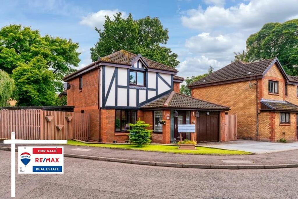 4 bedroom detached house for sale in Kennedie Park, Mid Calder, EH53