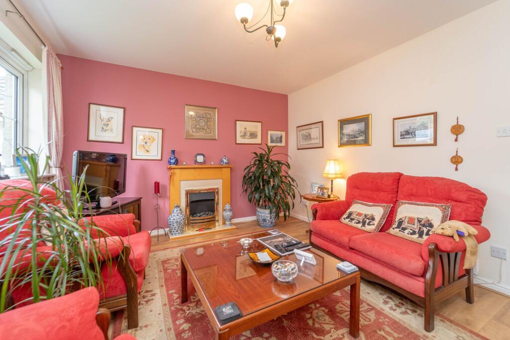 Main image of property: Queens Crescent, Eliburn, Livingston, EH54 8EF
