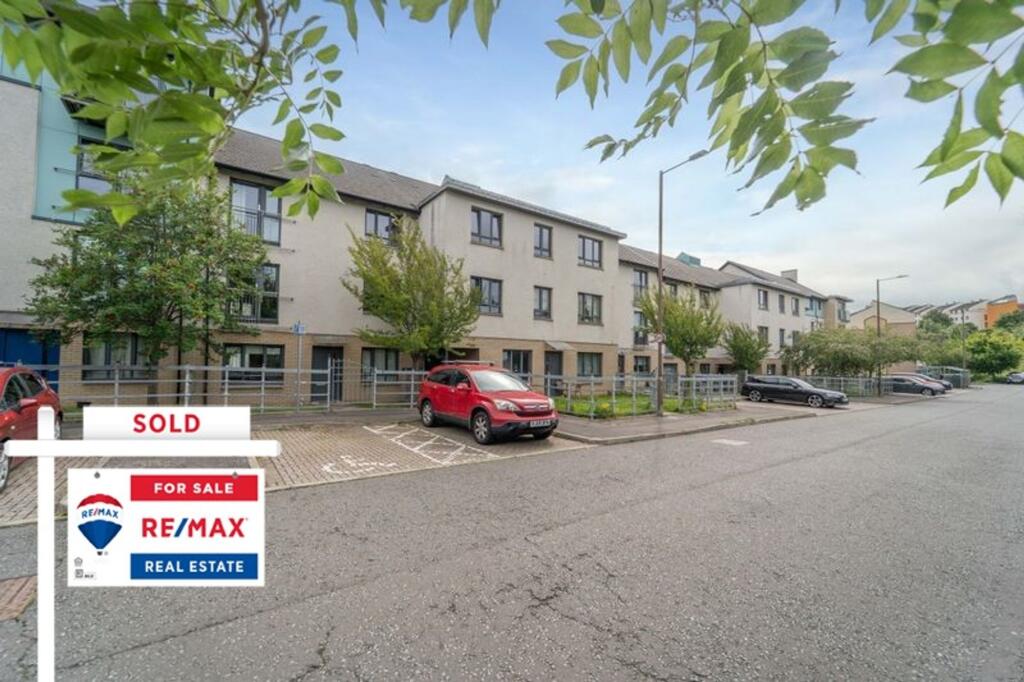 Main image of property: Harvesters Place, Edinburgh, EH14