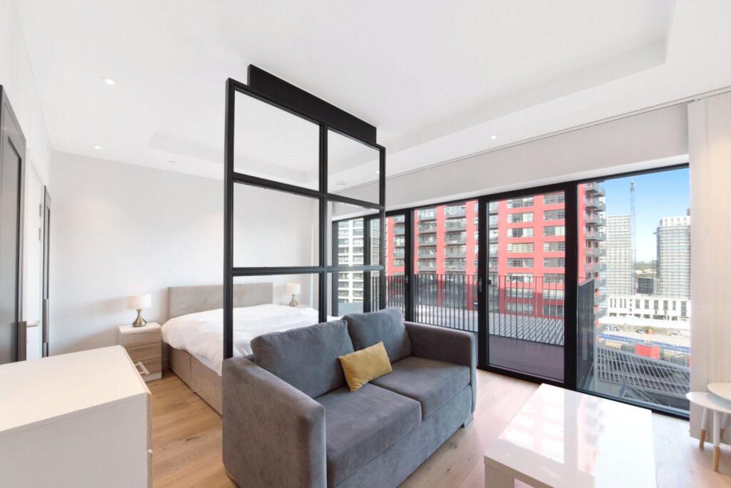 Main image of property: Modena House, Hope Street, London, E14
