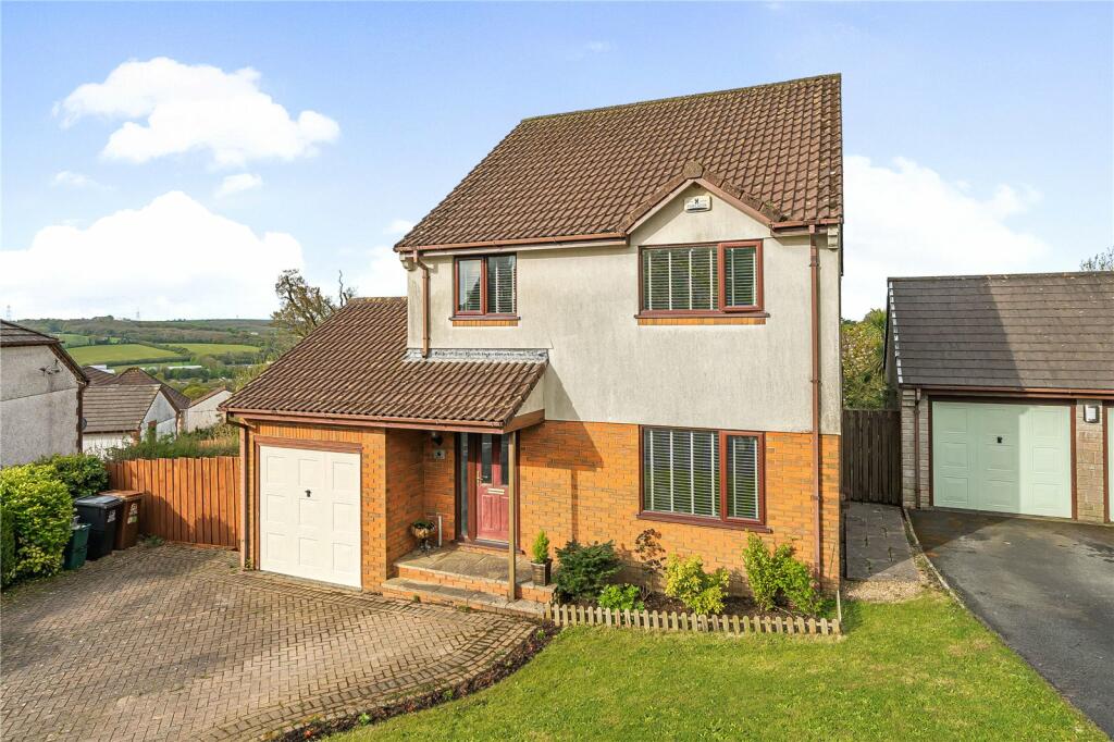 4 bedroom detached house for sale in New Meadow, Ivybridge, South Hams