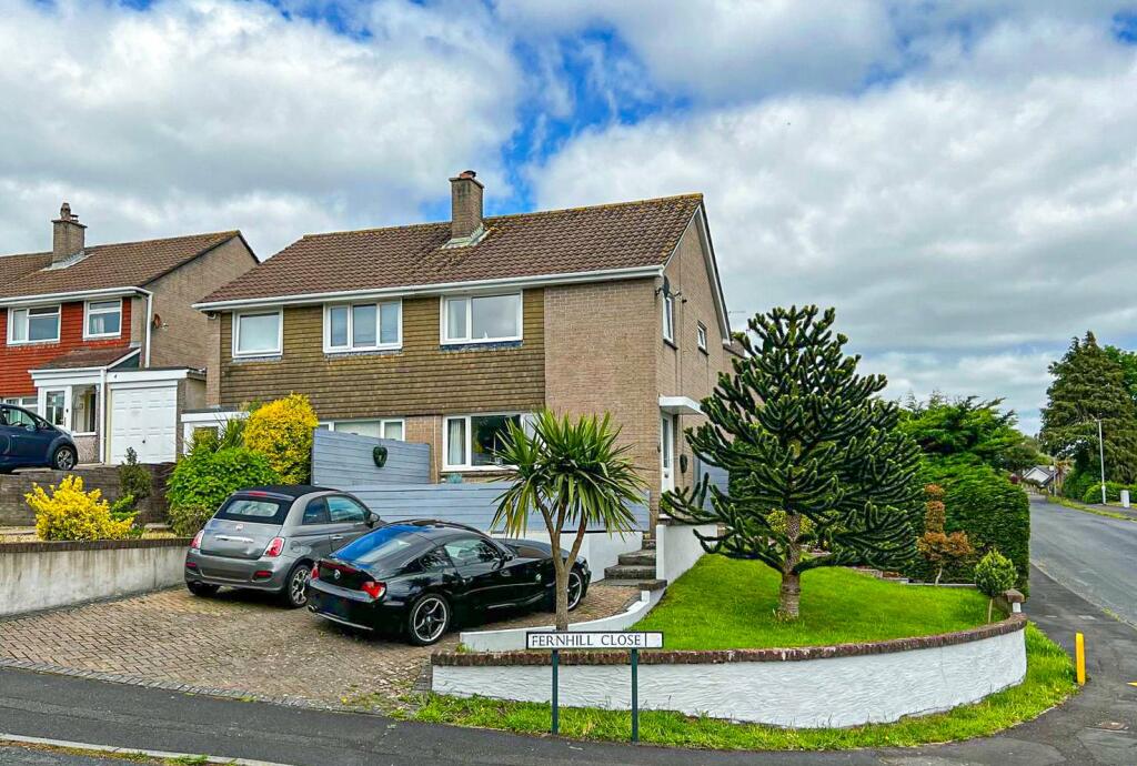 3 bedroom semidetached house for sale in Fairway Avenue, Ivybridge