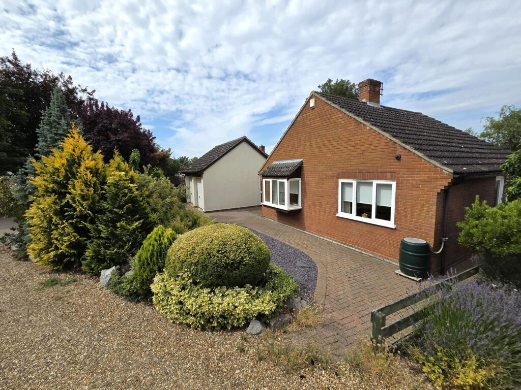 Main image of property: Middle Street, Great Gransden SG19 3AD