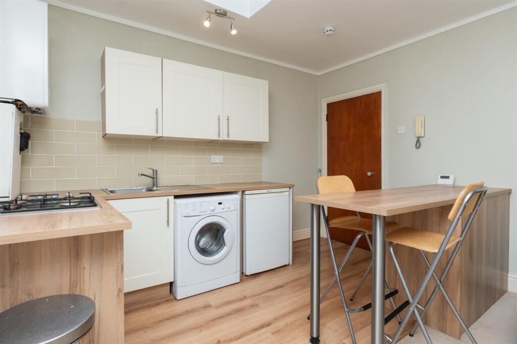 Additional property image - Redland, Bristol