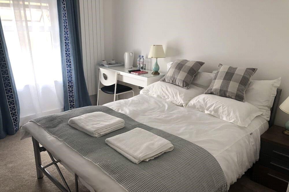 Main image of property: 24, Eastbourne