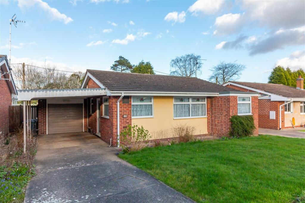 Main image of property: Broadfields, Calverton, Nottingham, Nottinghamshire, NG14