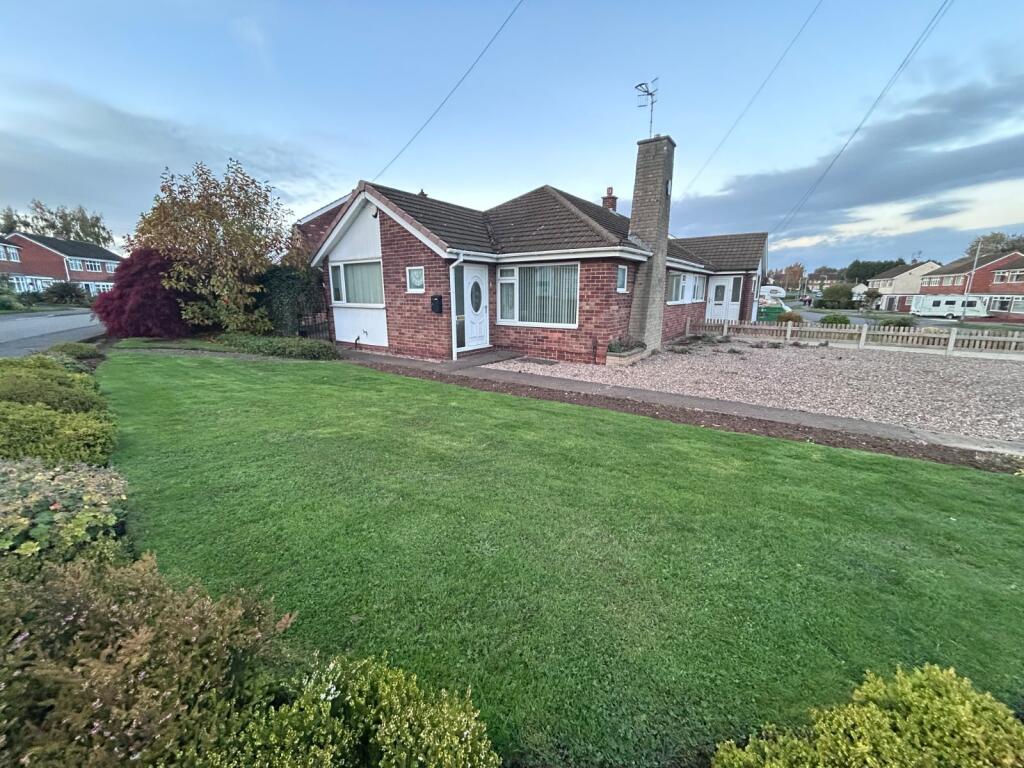 Main image of property: Bestwood Road, Hucknall, Nottingham, Nottinghamshire, NG15