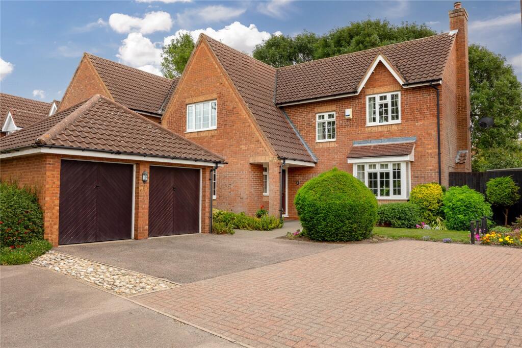 Main image of property: Manor Farm Close, Barton-le-Clay, Bedfordshire, MK45