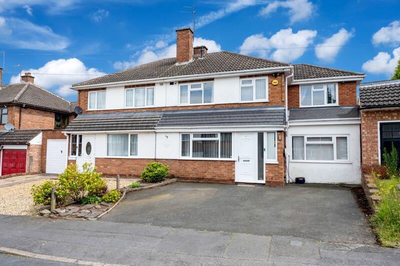 4 bedroom semidetached house for sale in Beeches Close, Kingswinford, DY6