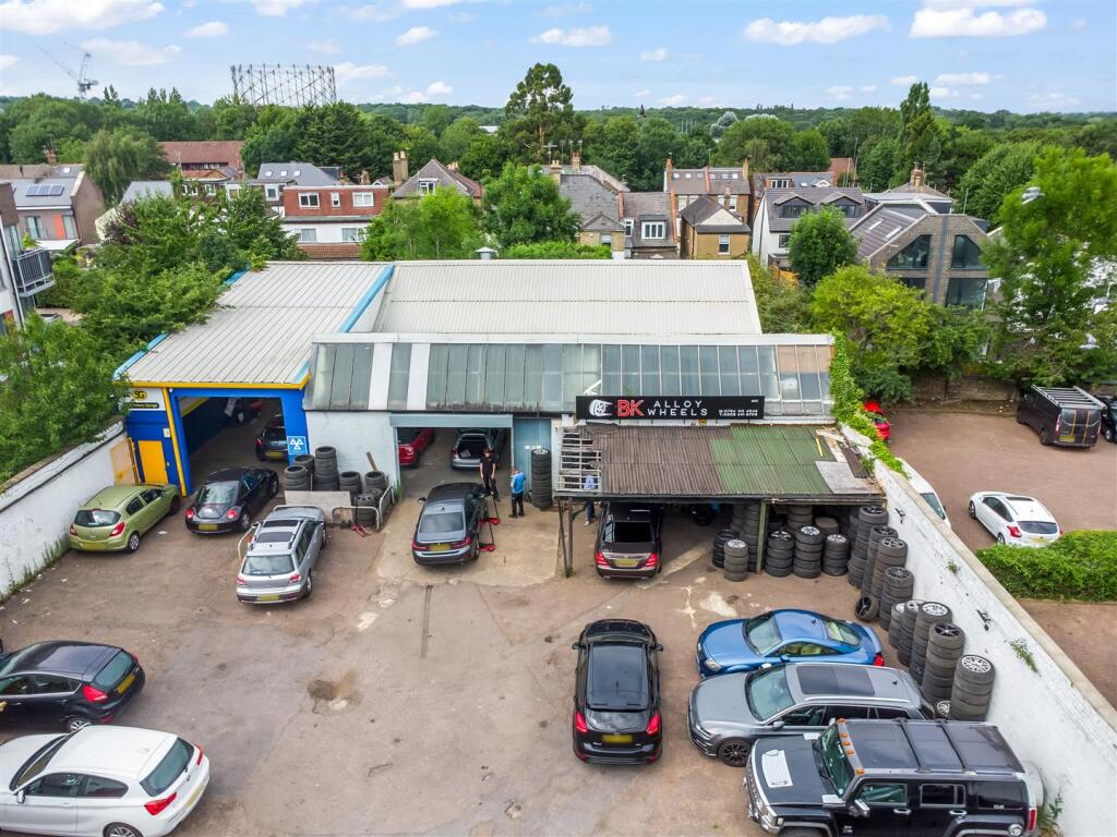 Main image of property: East Barnet Road, Barnet