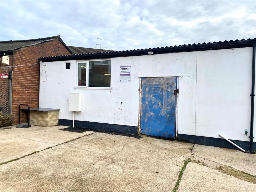 Main image of property: Rear Of 28 Barnet Road, Potters Bar