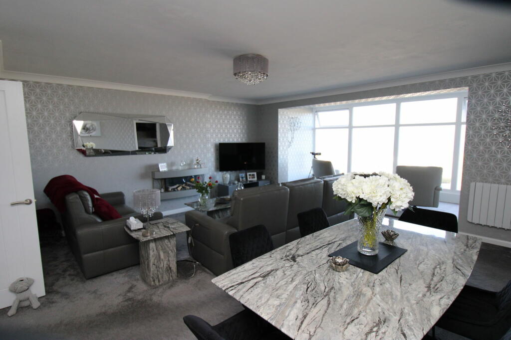 Additional property image - Palm Bay Avenue, Margate, CT9 3DG