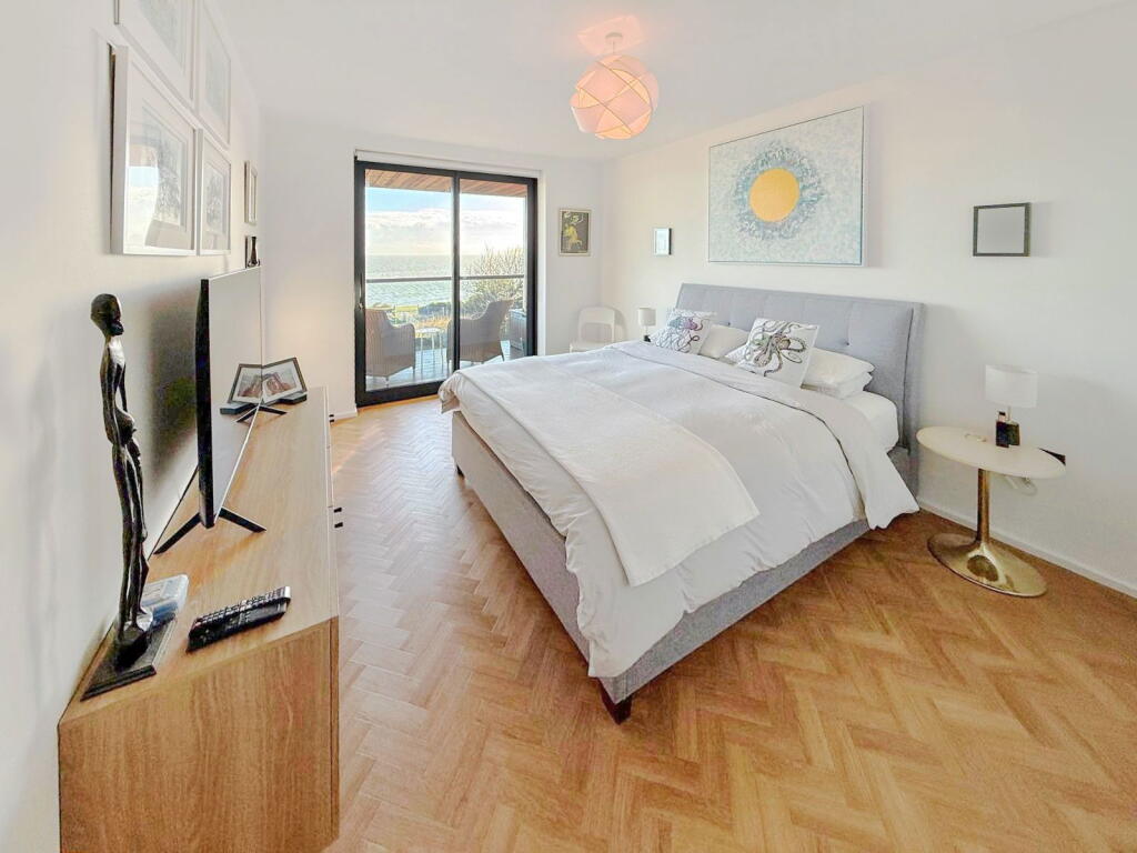 Additional property image - North Foreland Avenue, Broadstairs, CT10 3QT