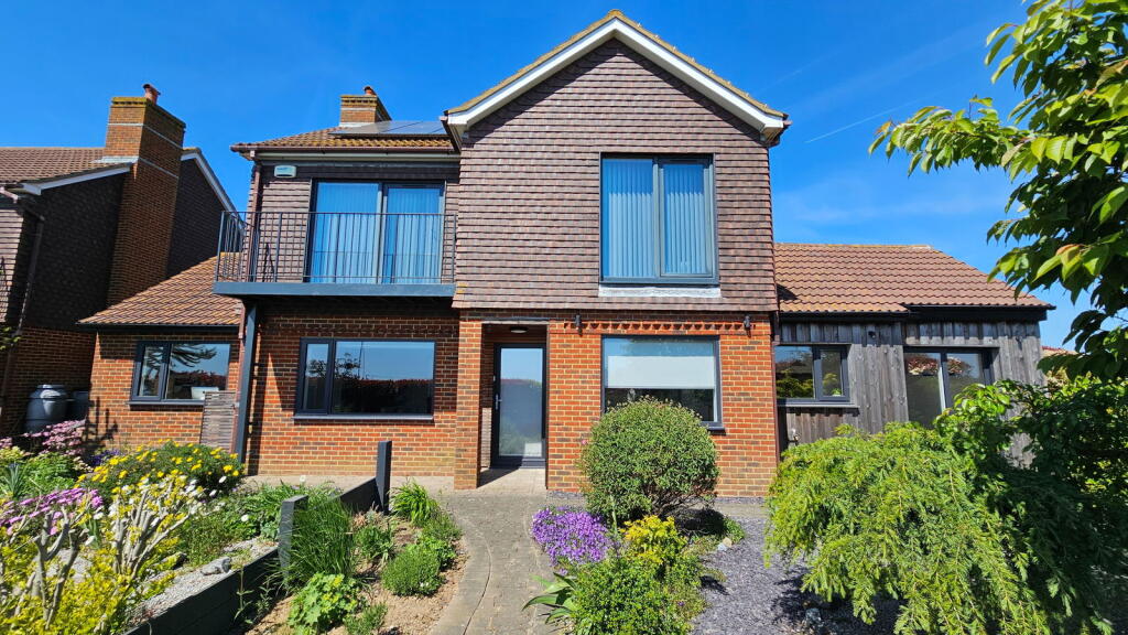 Main image of property: Sandwich Road, Cliffsend, Ramsgate, CT12 5HX
