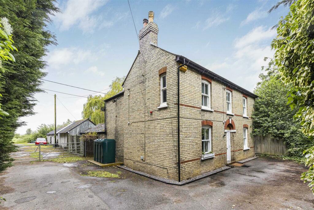 Main image of property: Ely Road, Chittering, Cambridge