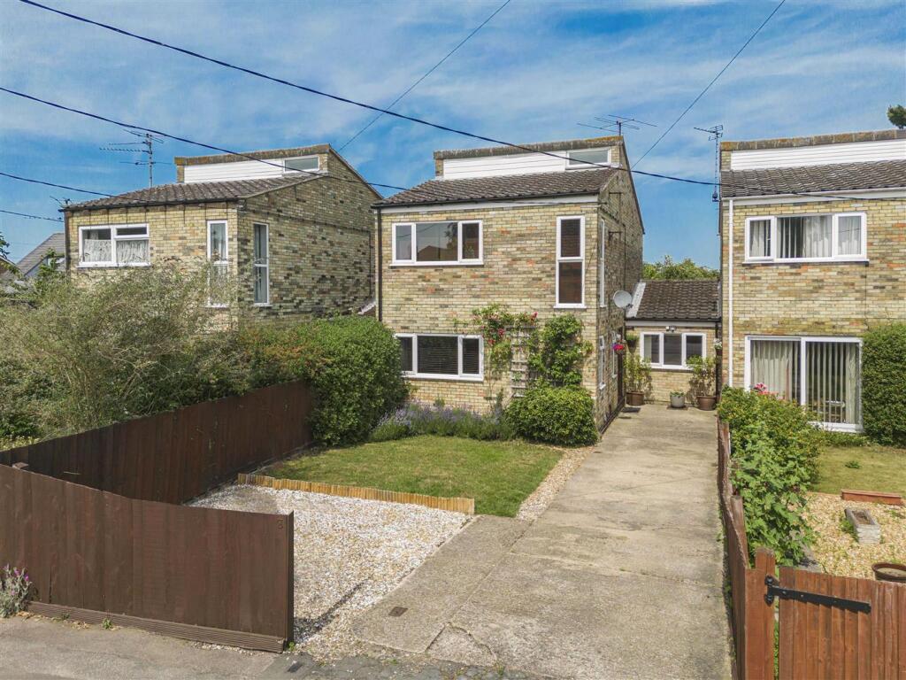 Main image of property: Pieces Lane, Waterbeach, Cambridge
