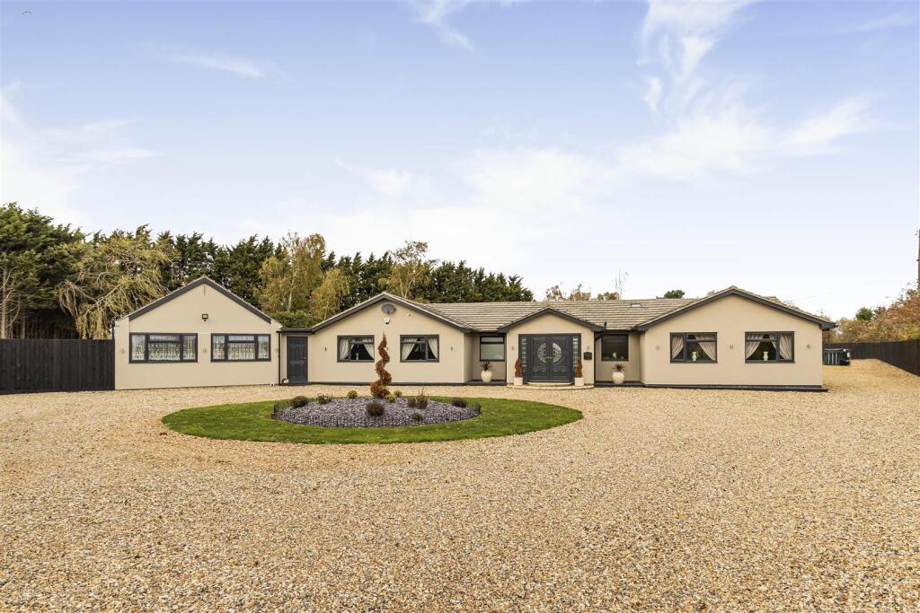 Main image of property: Green End, Landbeach, CB25 9FD