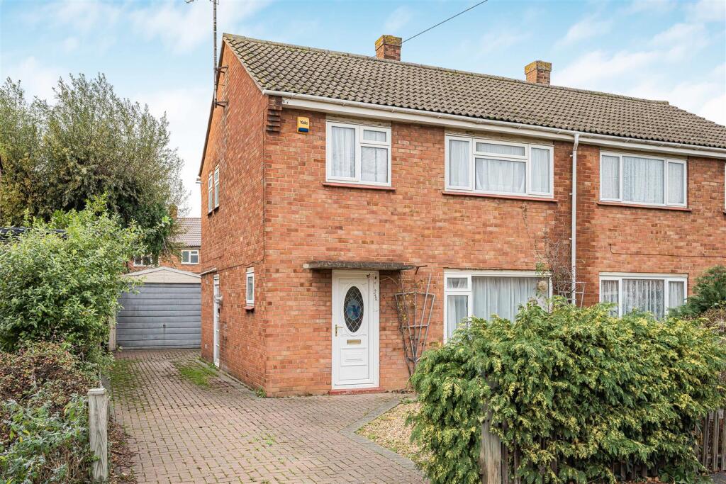 Main image of property: Fairbairn Road, Cambridge