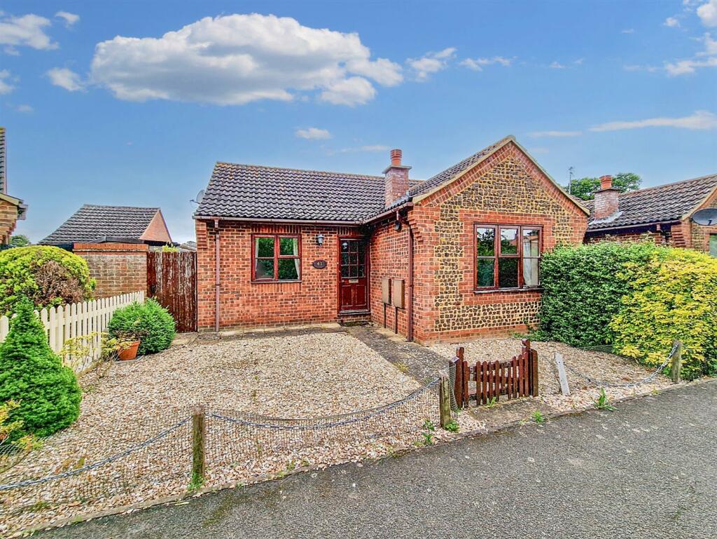 Main image of property: Gidney Drive, Heacham, King's Lynn