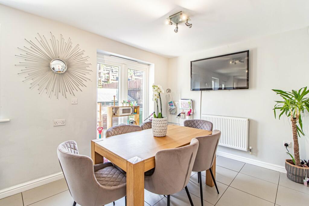 Additional property image - Delfryn, Miskin, Pontyclun, CF72