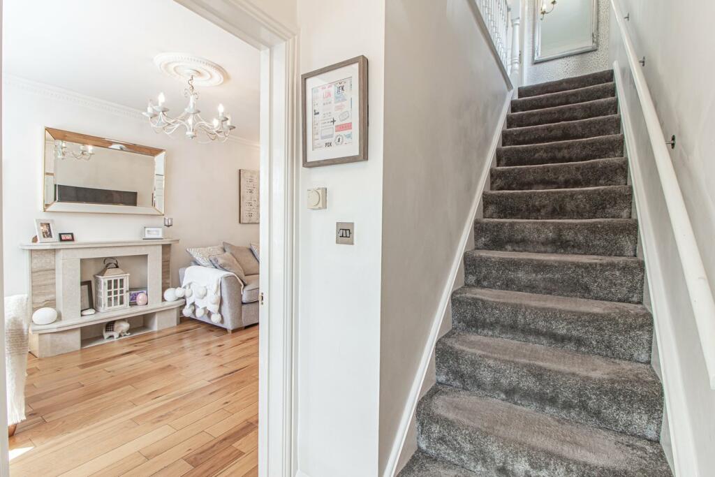 Additional property image - Gwern Heulog, Tonyrefail, Porth, CF39